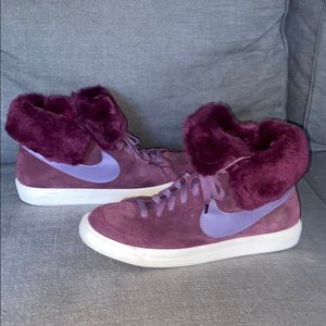 Nike high tops purple with fur inside